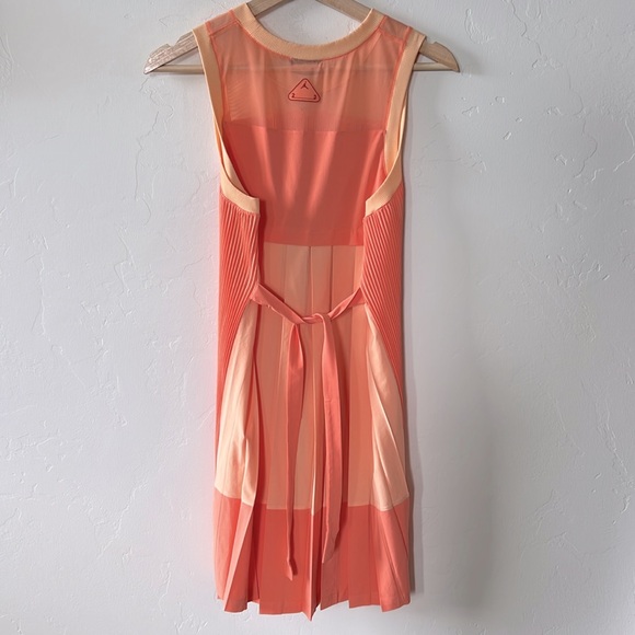NWT Nike Jordan 23 Engineered Pleated Dress Size Small Sleeveless Tie Back - Picture 4 of 4